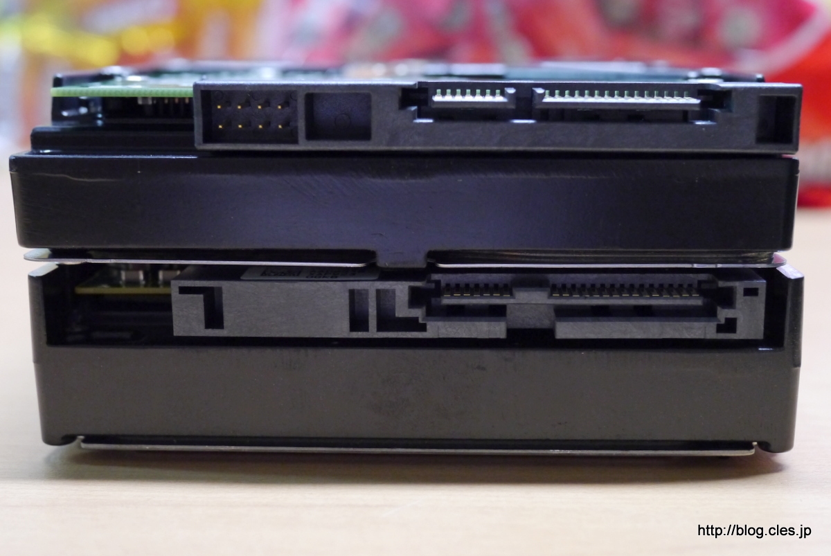 似て非なる SAS と SATA