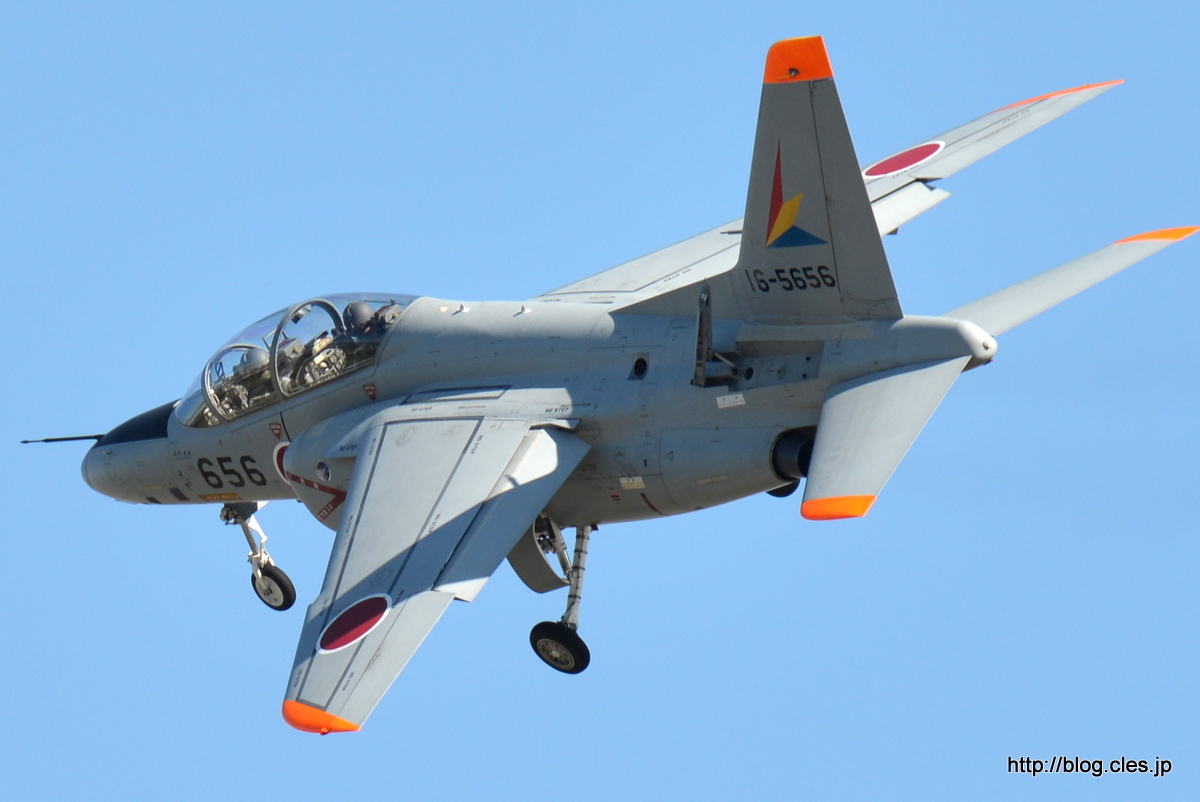 航空総隊司令部飛行隊+T-4（16-5656）+-+入間航空祭+2014+に出撃（飛行点検隊～第2輸送航空隊編）