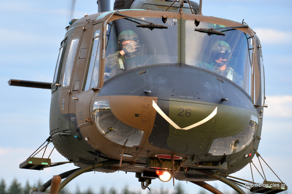 陸上自衛隊+UH-1J+帰投+-+入間航空祭+2014+に出撃（帰投～退場編）