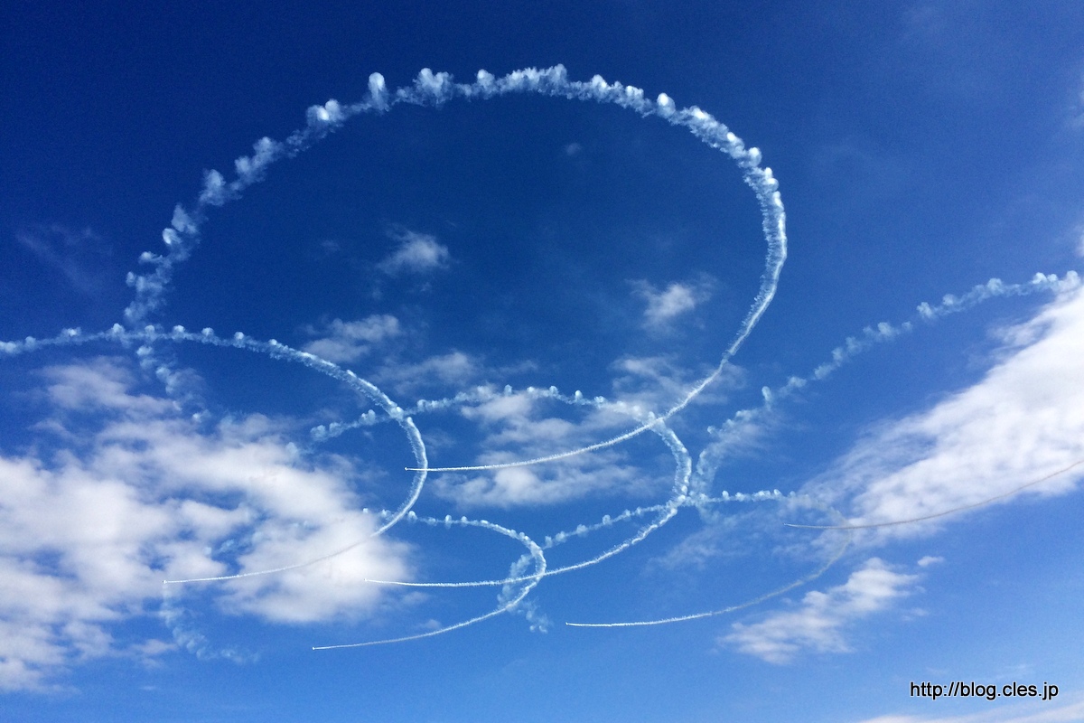 サクラ+-+入間航空祭+2014+に出撃（ブルーインパルス編）