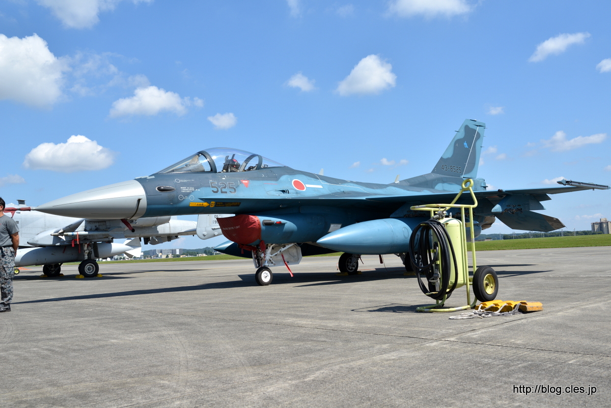 F-2+（43-8525）+-+横田基地日米友好祭+2015+の空自機