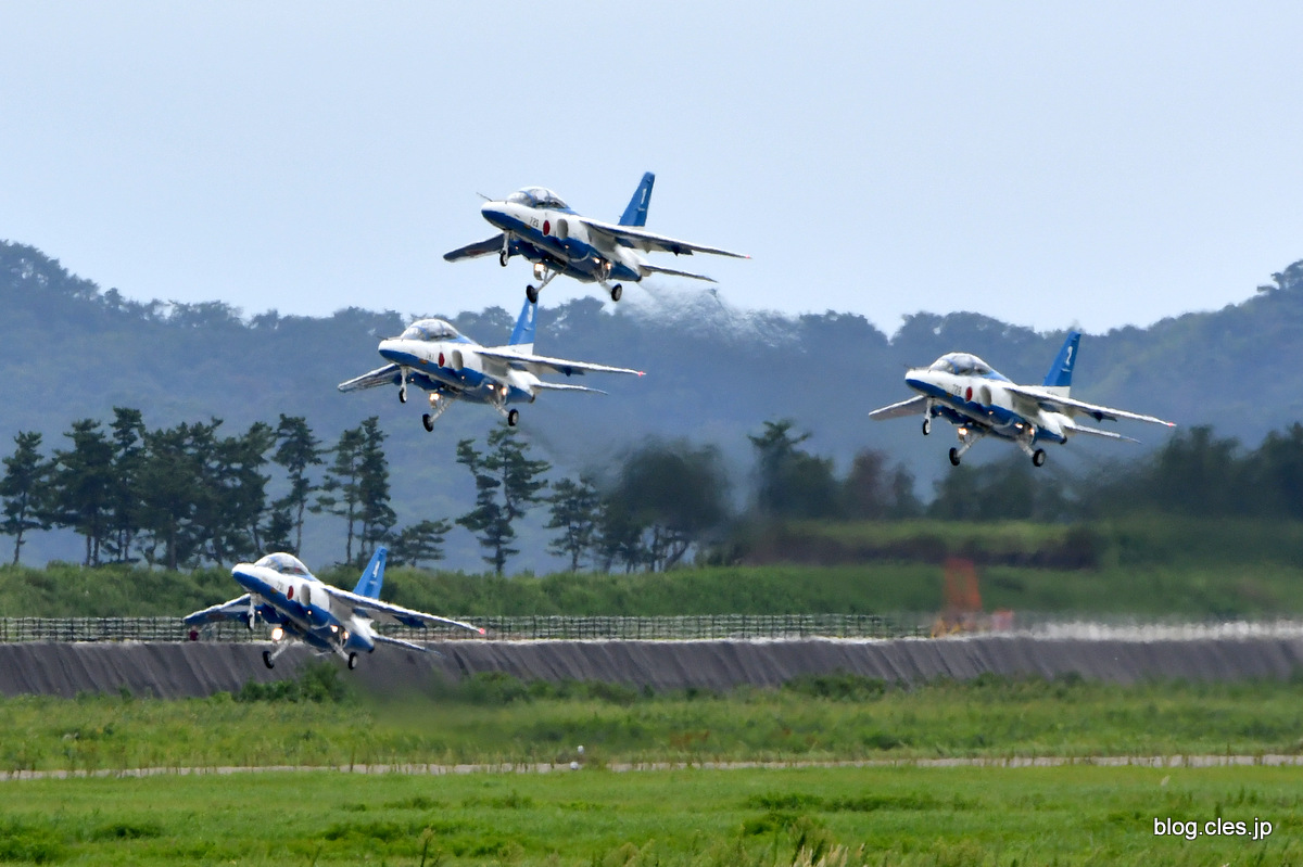 離陸する1,2,3,4番機+-+松島基地+復興感謝イベント+2016（ブルーインパルス+展示飛行編）