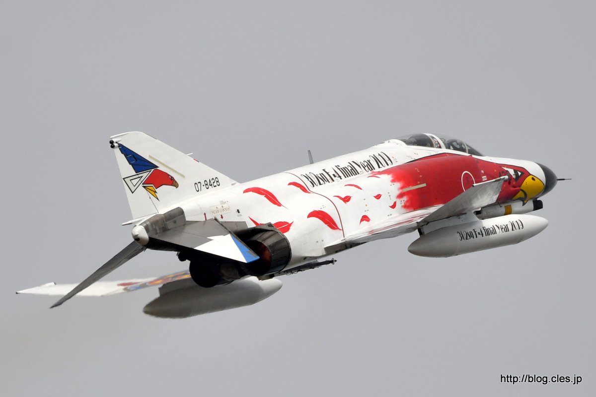 F-4EJ改（07-8428）記念塗装（オジロファントム白）+-+お目当てはスペマのファントム（平成30年+百里基地航空祭）