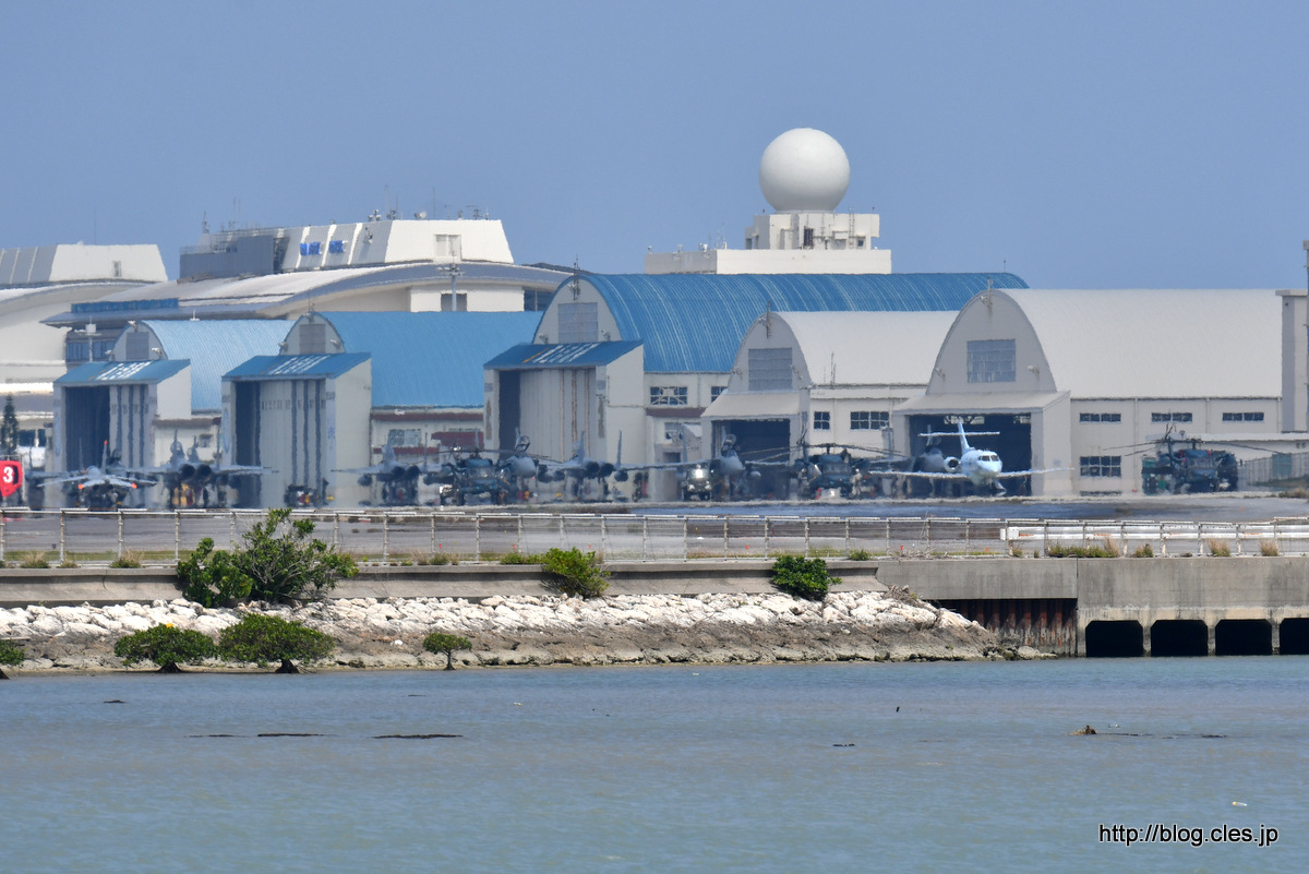 瀬長島から那覇空港を眺める
