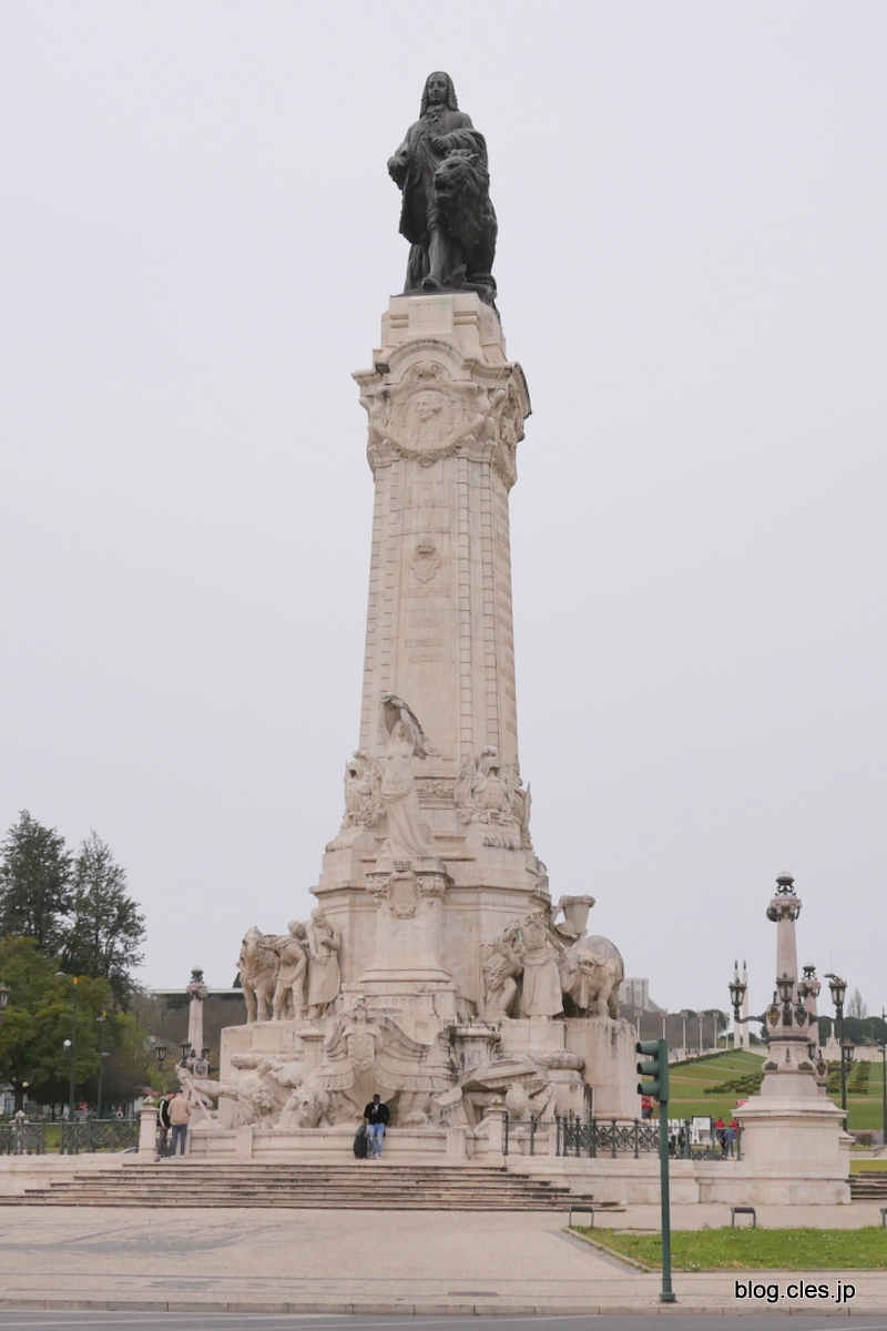 リスボンのモニュメントいろいろ