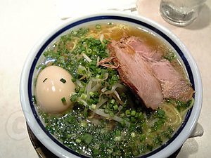 塩ラーメン＋大盛＋卵 - 神名備