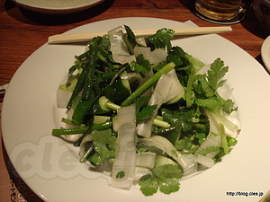 パクチーサラダ - 恵比寿 でですけ