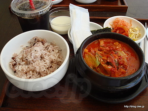 豚肉とキムチのスンドゥブチゲセット - 韓国スンドゥブ ポジャンマチャ（閉店）