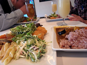 ランチ - Bane BAGUS