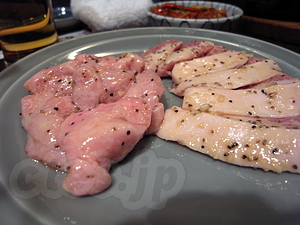 シビレ、豚トロ - 赤坂 大関でガッツリ焼肉！