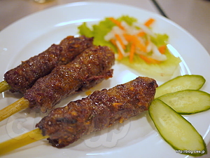 牛肉のレモングラス巻きグリル - KIM THANH