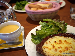 グラタンランチ - Chez André du Sacré-Coeur