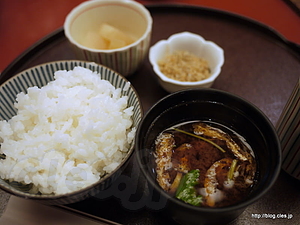 ご飯と赤だし - やげんぼり