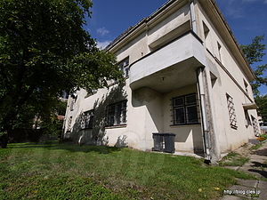 杉原記念館 - カウナス市街から杉原記念館へ