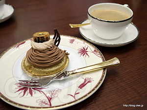 ケーキセット（紅茶とチョコのバナナモンブラン＋コーヒー） - THE DARJEELING