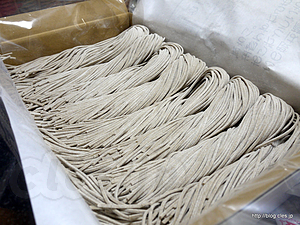 田舎そば - 年越しソバはセリ蕎麦で