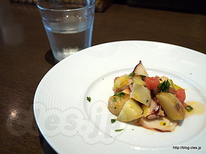 辛いタコと新じゃがのサラダ - 千駄木 露地でゆったりランチ
