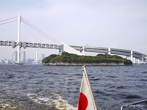 レインボーブリッジと第六台場 - 水上バス、そしてお台場海浜公園へ