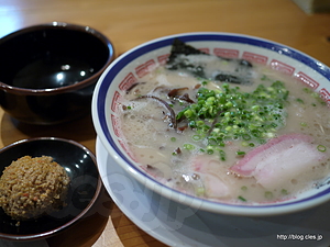 ラーメン（バリカタ）・赤オニ - 田中商店
