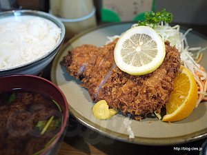 ロースカツ定食 - かつ平