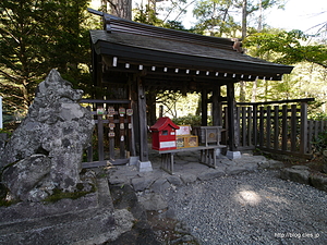 拝殿 - 穂高神社奥宮と明神池