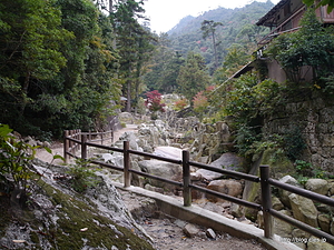 大聖院の脇あたり - 弥山登山道（大聖院コース）