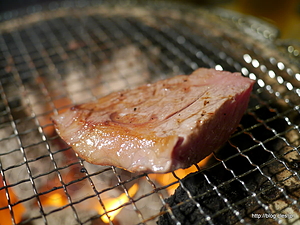 ヒレを焼く - 一升びんで松阪肉を食べる