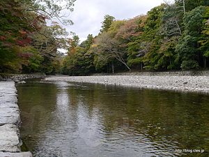 五十鈴川と御手洗場 - 伊勢神宮 皇大神宮（内宮）