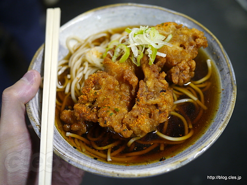 唐揚げそば（１個） - 弥生軒で唐揚げそばを食べる