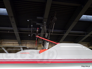 E6系 パンタグラフ - 「スーパーこまち」記念試乗会で時速300キロを体験してきた