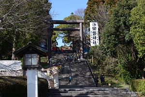 偕楽園駅側の石段 - 常磐神社