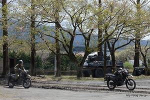 バイクによる偵察 - 駒門駐屯地創立53周年記念行事にいってきた