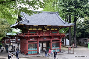 楼門 - 文京つつじまつり 2013 にいってきた