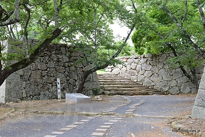 表鉄門跡 - 津山城跡を散策