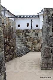 備中櫓から天守方向へ - 津山城跡を散策