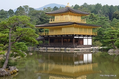 金閣 - 金閣寺に一番乗り