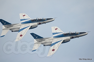 ファンブレイク １番機（46-5731）と２番機（66-5745） - 入間航空祭 2013 に行ってきた（ブルーインパルス）