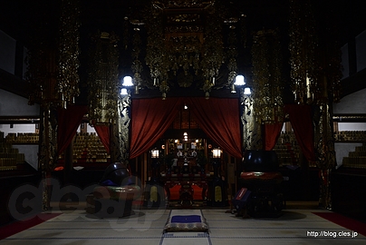 祠堂殿 - 紅葉する永平寺の山内を歩く
