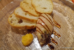 オリーブオイル仕立ての白レバーのパテ - ラ ペスケーラ マリスケリアでスペイン料理を食べる
