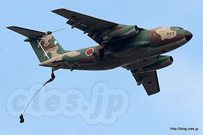 C-1（78-1023） からの連続降下 - 2014年 第1空挺団降下訓練始めで、望遠レンズ初め！