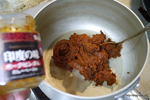 印度の味を鍋に投入 - 印度の味でポークビンダルを作ってみた
