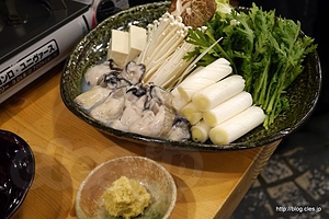 牡蠣生姜鍋 - 日本橋 墨之栄で牡蠣づくし