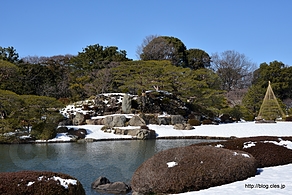 中の島＠六義園 - 雪の残る庭園へ