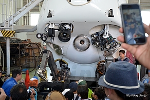 しんかい 6500 マニュピレーターのデモンストレーション - JAMSTEC でしんかい 6500 を見てきた