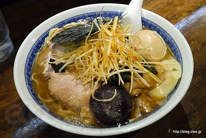 全部のせ（大盛り） - らーめん処 かんむりや
