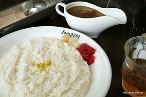 ポークカレー - Jam3281 で毎日継ぎ足しながら作っているカレーを食べる