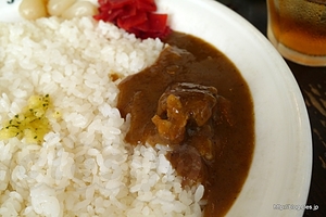 ポークカレーをかけたところ - Jam3281 で毎日継ぎ足しながら作っているカレーを食べる
