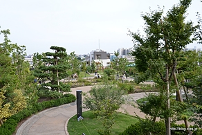 上部は庭園 - 大橋ジャンクション２回転ループの上はどうなっているのか