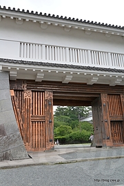 銅門 - 小田原を散策
