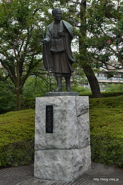 芭蕉翁像 - せんべいとおくのほそ道